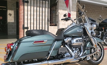 Harley-Davidson Silver Pine Paint Product